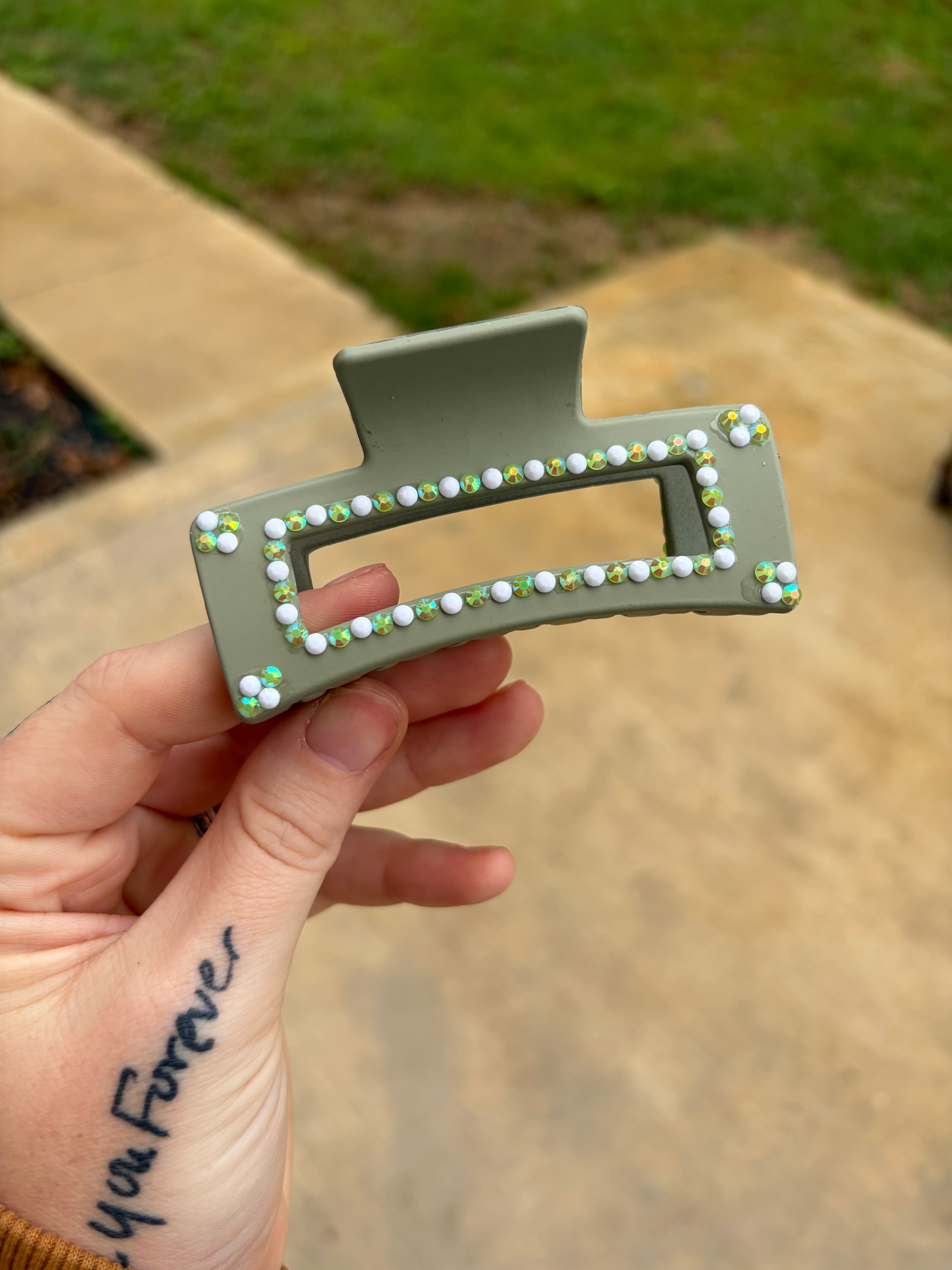 Sage green claw clip