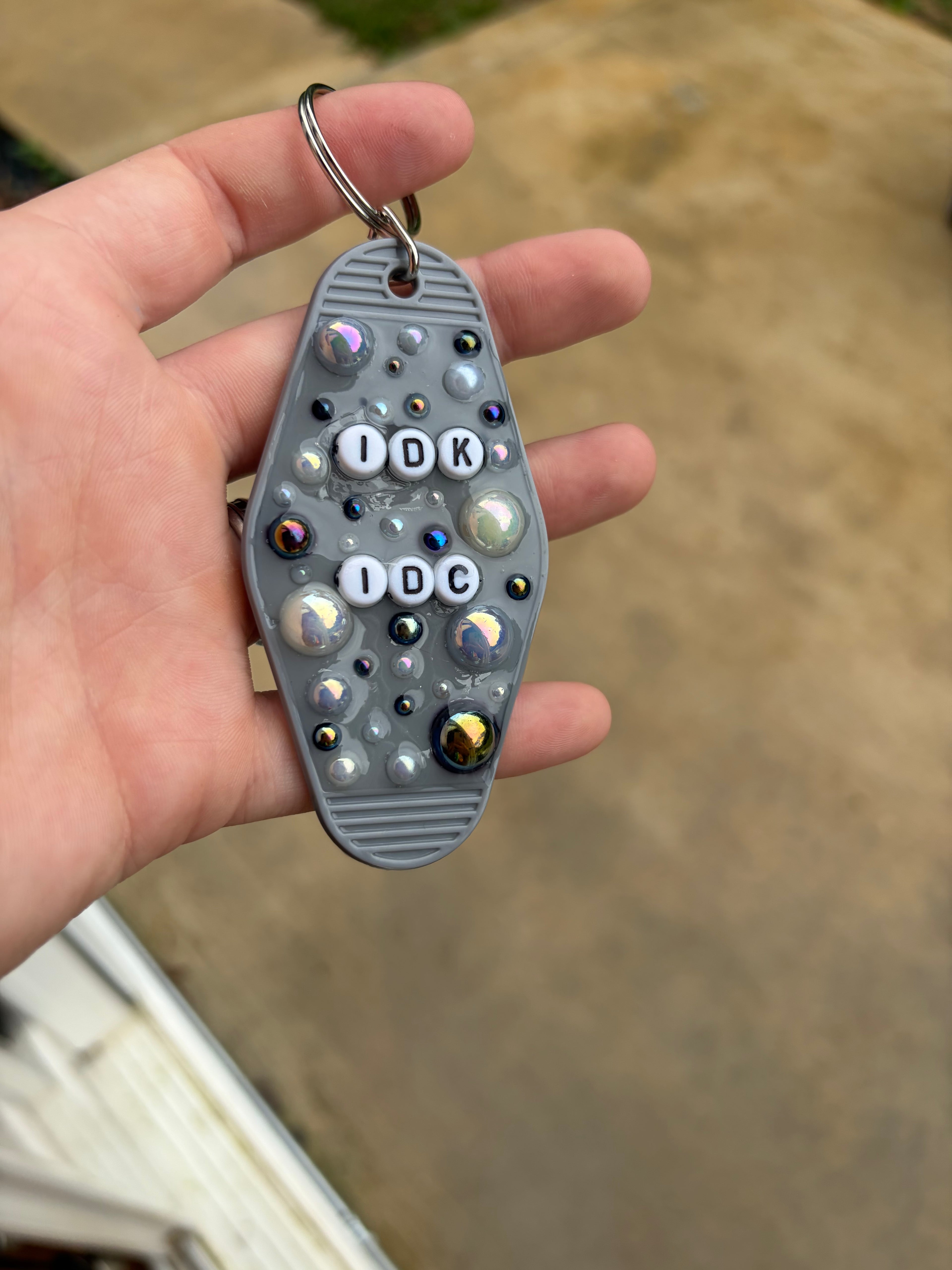 ‘IDK IDC’ keychain