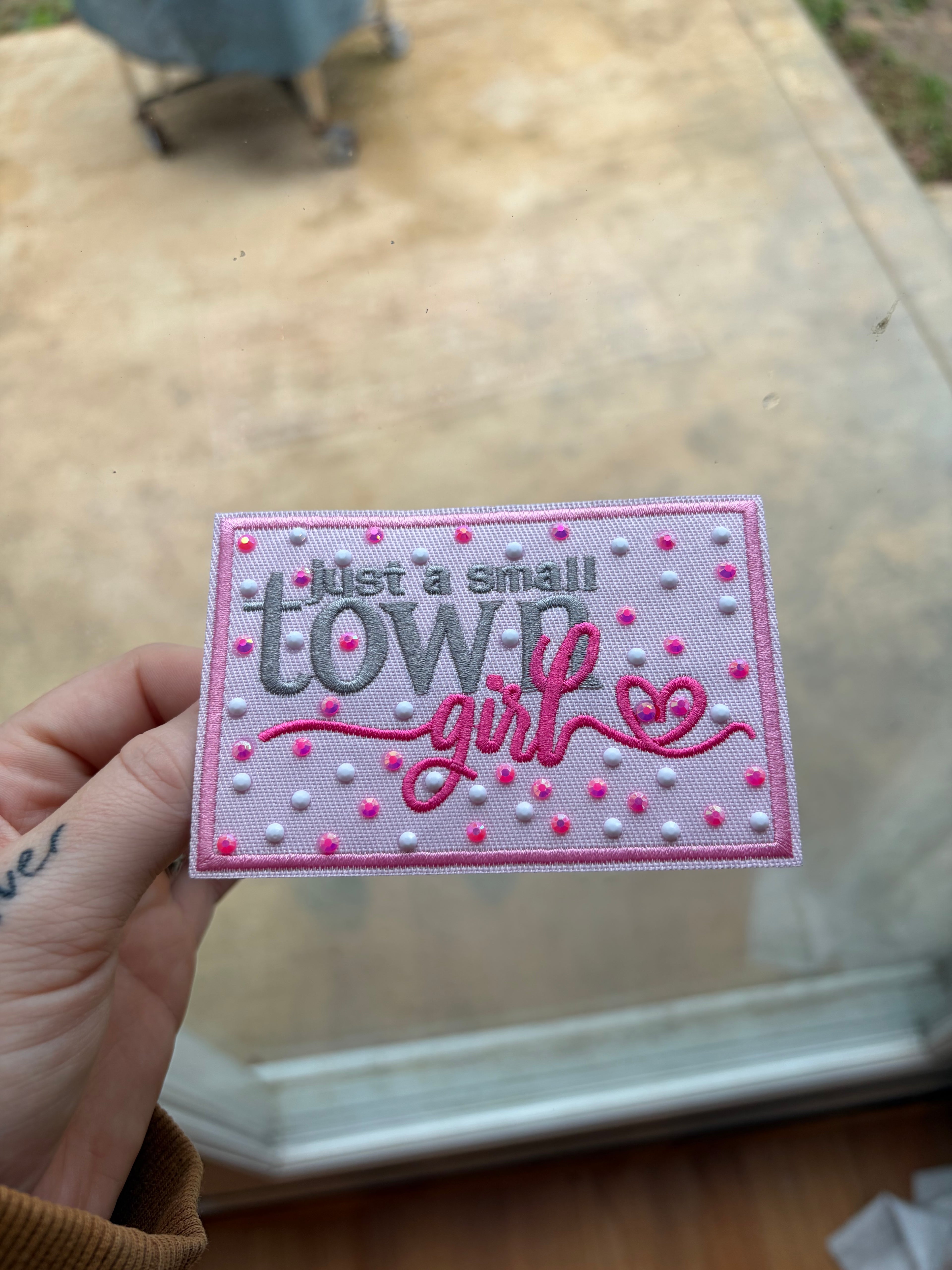 ‘Small town girl’ bow center patch